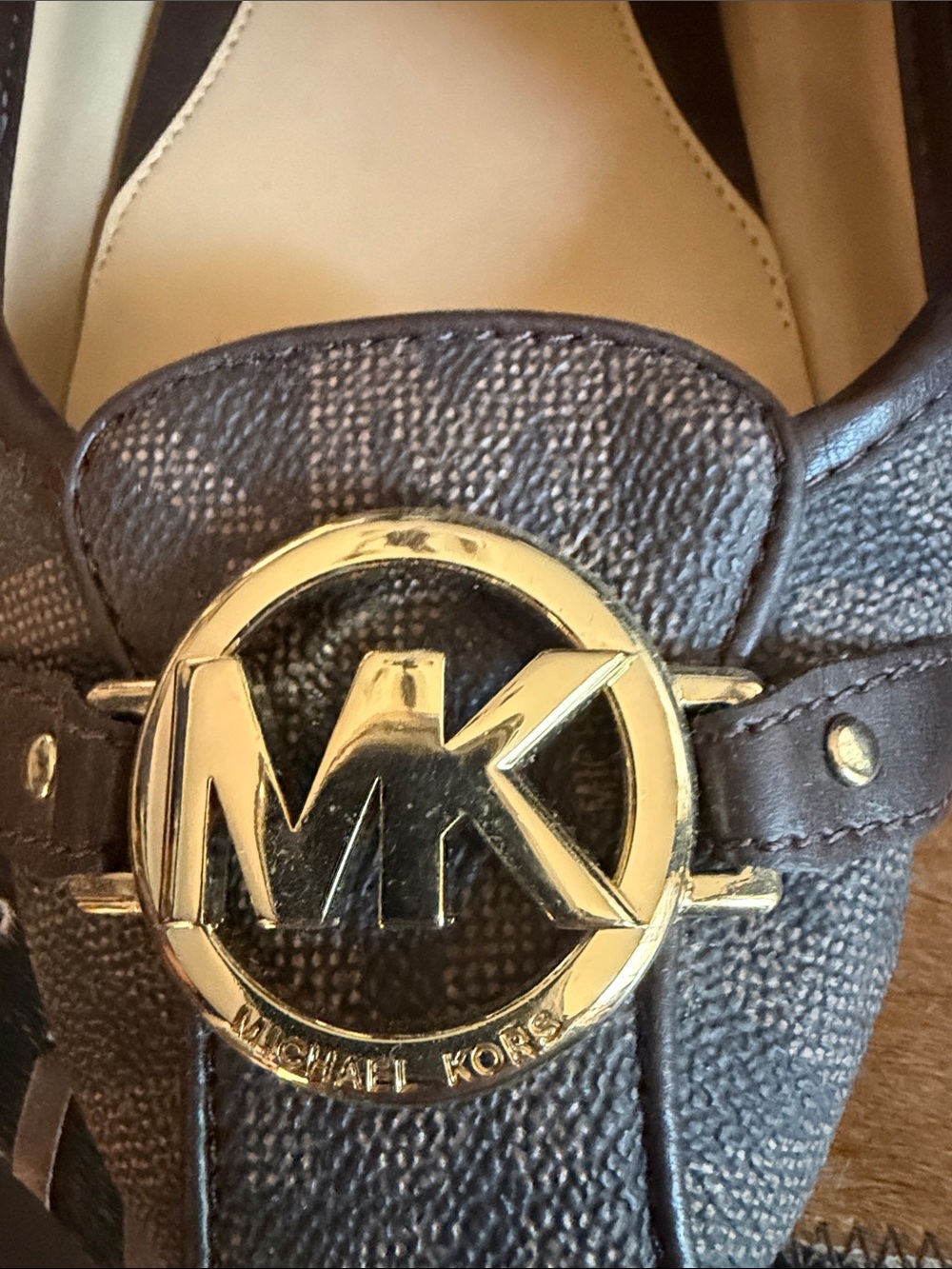 Main Character Energy ✨ Michael Kors MK Logo Flats Brown Size 9.5 - Picture 2 of 7